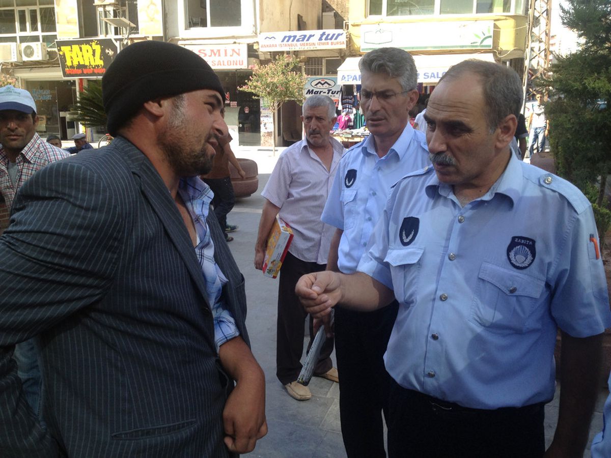 Zabıtalar, Sahte Dilencilere Göz Açtırmıyor