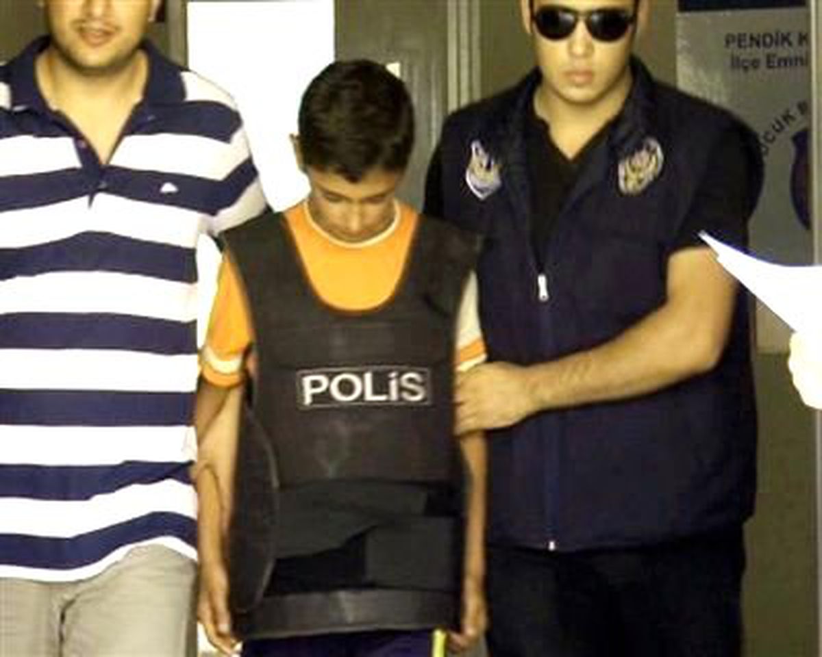 13 Yaşındaki Oğlunu Cinayete Azmettirdi
