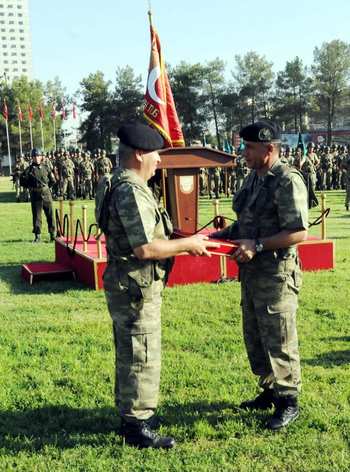 20\'nci Zırhlı Tugay\'a Yeni Komutan
