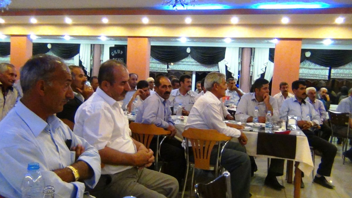 AK Parti Van Milletvekilleri Çiftci ve Kayatürk Erciş\'te