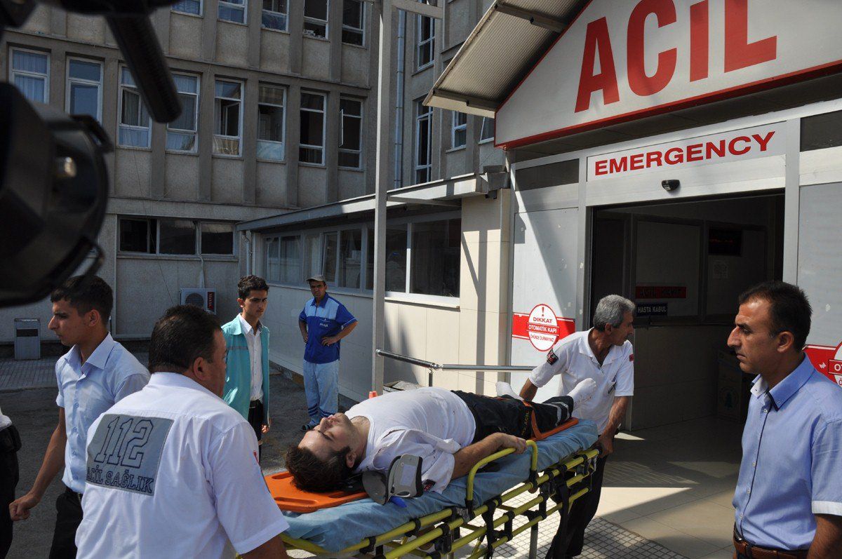 Ambulans Kaza Yaptı: 5 Yaralı