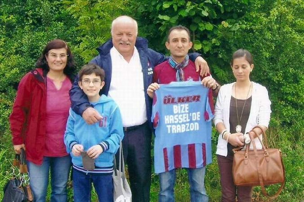 Angele Merkel Trabzonspor Formasını Çok Beğendi