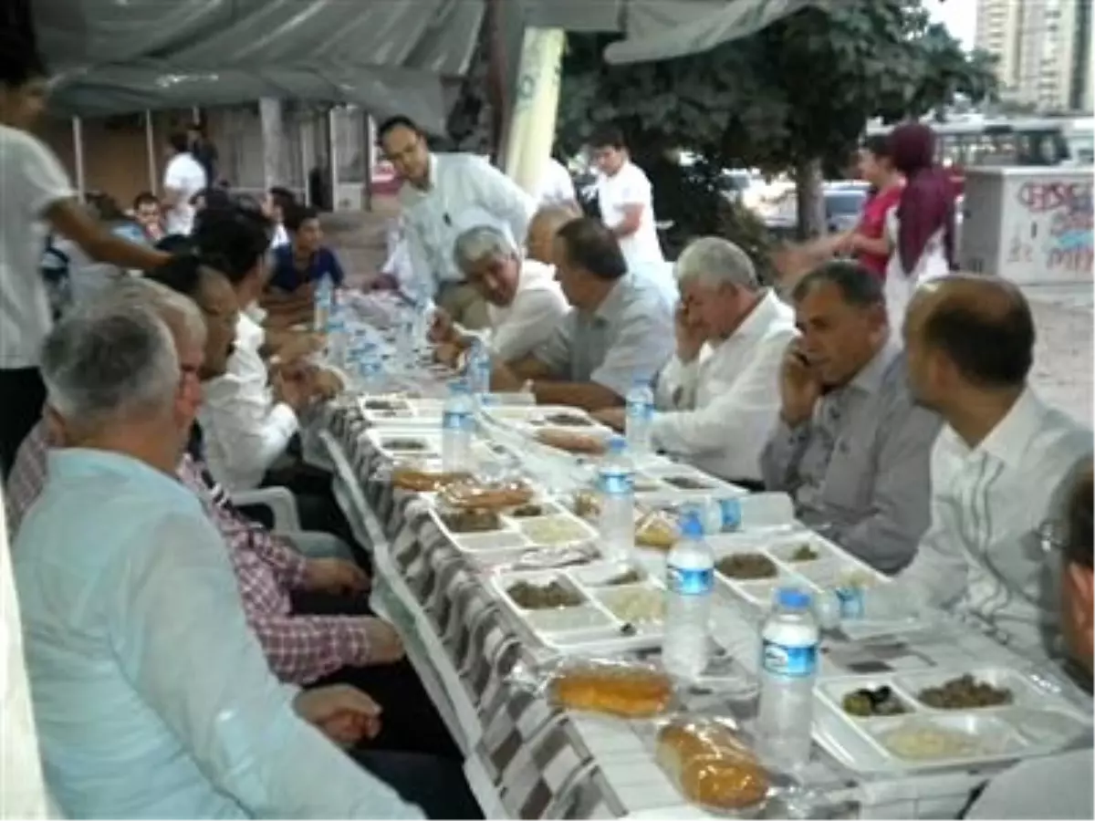 Askon Genel Başkanı Koca Adana\'da İftara Katıldı