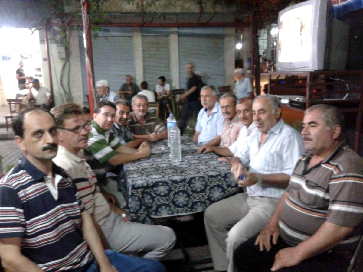 Burhaniye\'de Ak Partililerden Ramazan Mesaisi