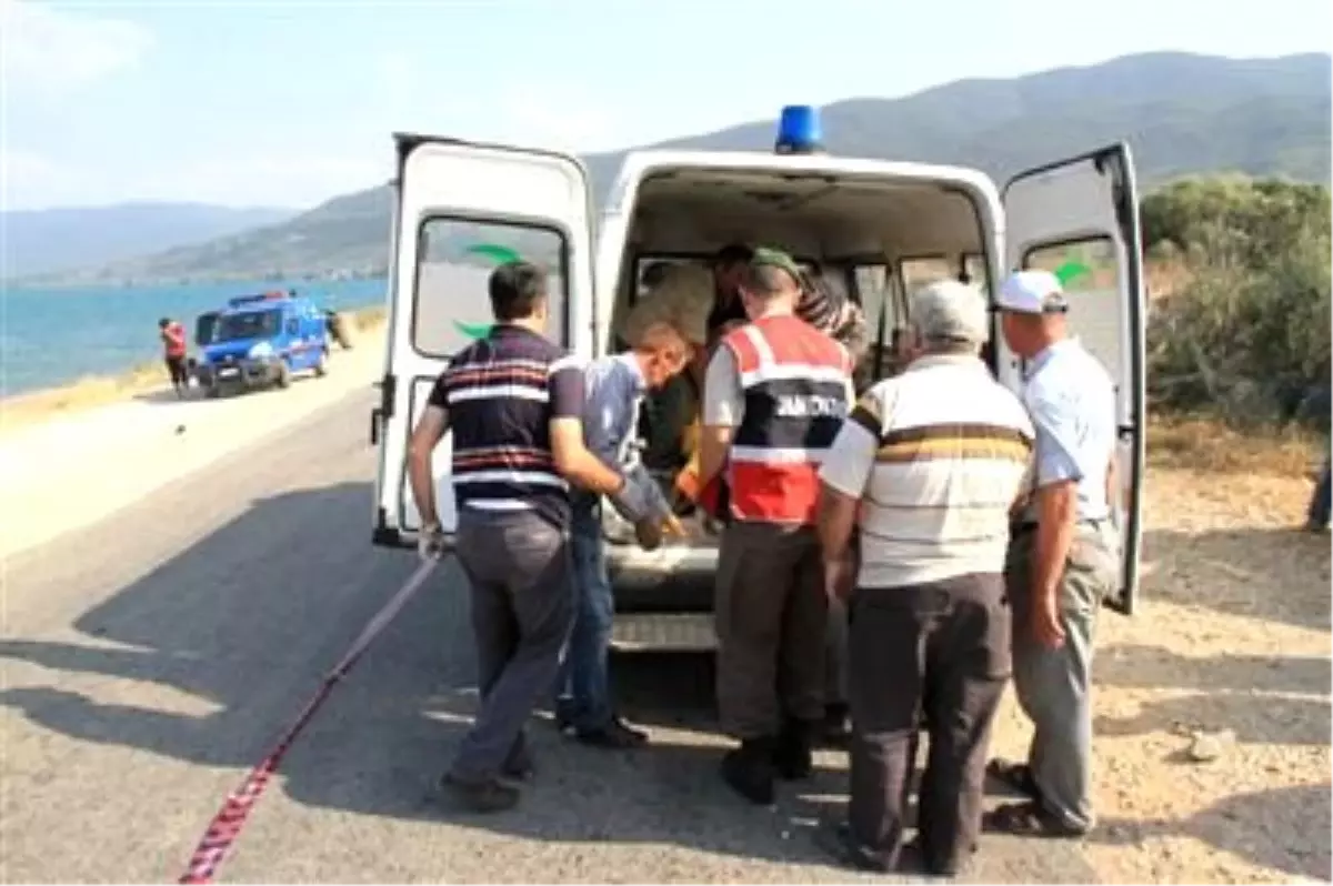 Bursa\'da Trafik Kazası: 1 Ölü, 1 Yaralı