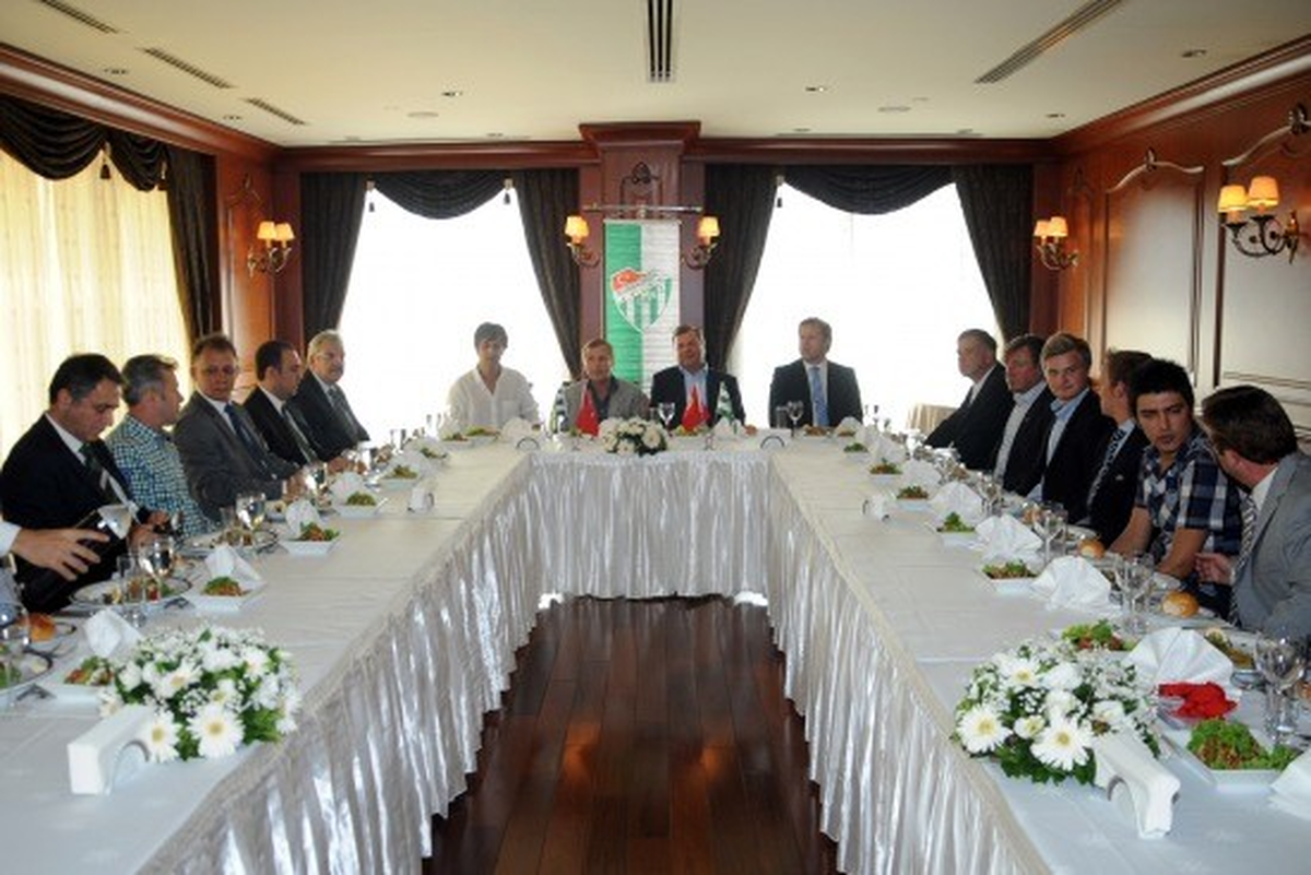 Bursaspor Yönetim Kurulu Kups Yönetimini Ağırladı