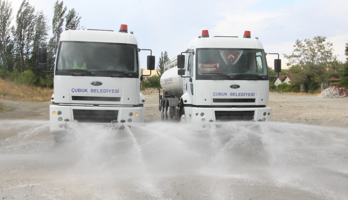Çubuk Belediyesine 2 Sulama Tankeri