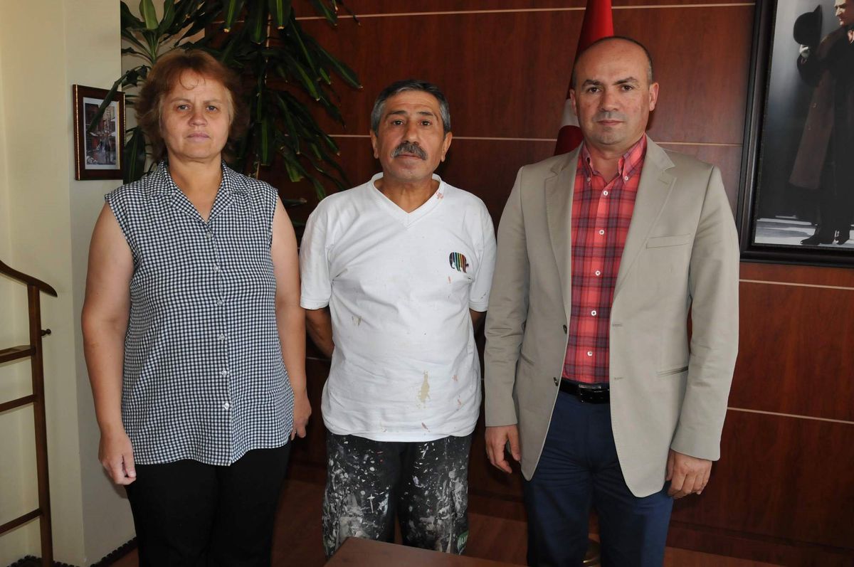 Geçtiğimiz Ay Beyin Ölümü Gerçekleşen Oğulları Suat Yörük\'ün Organlarını Bağışlayan Aile Başkan...