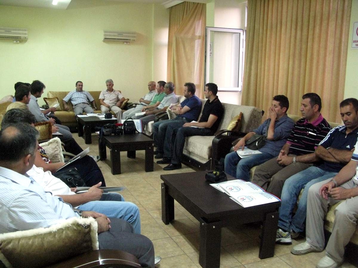 Gençlik Hizmetleri ve Spor İl Müdürü Ünlüer\'den Basına İftar Yemeği
