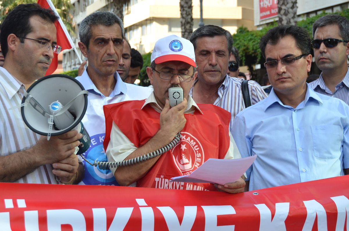 İzmir Şehidini Andı