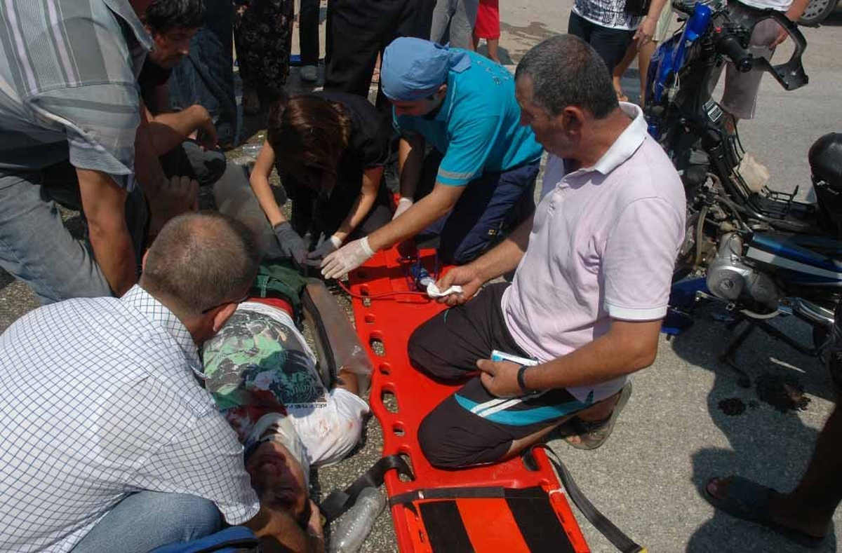 Karasu'da Motosiklet Kazası: 1 Yaralı