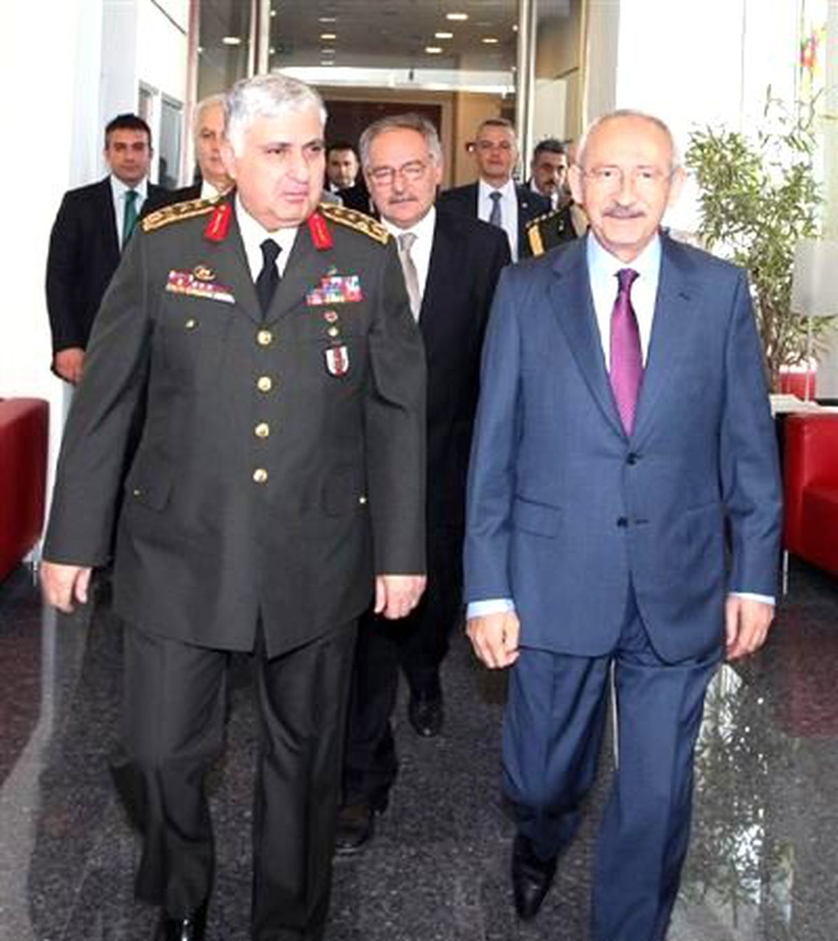 Kılıçdaroğlu, Orgeneral Özel ile Bir Araya Geldi