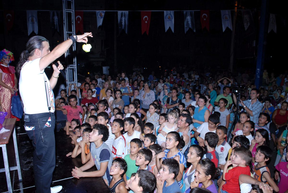 Konuksever Mahallesi\'ndeki Şenliğe Büyük İlgi