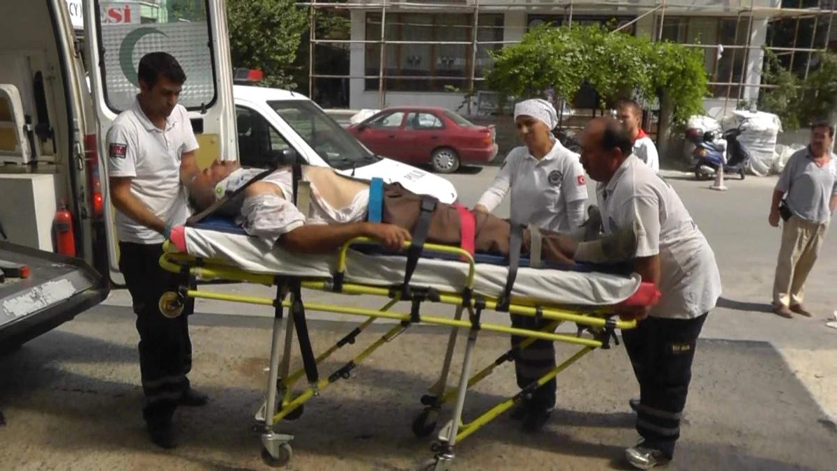 Konya\'da Trafik Kazaları: 8 Yaralı