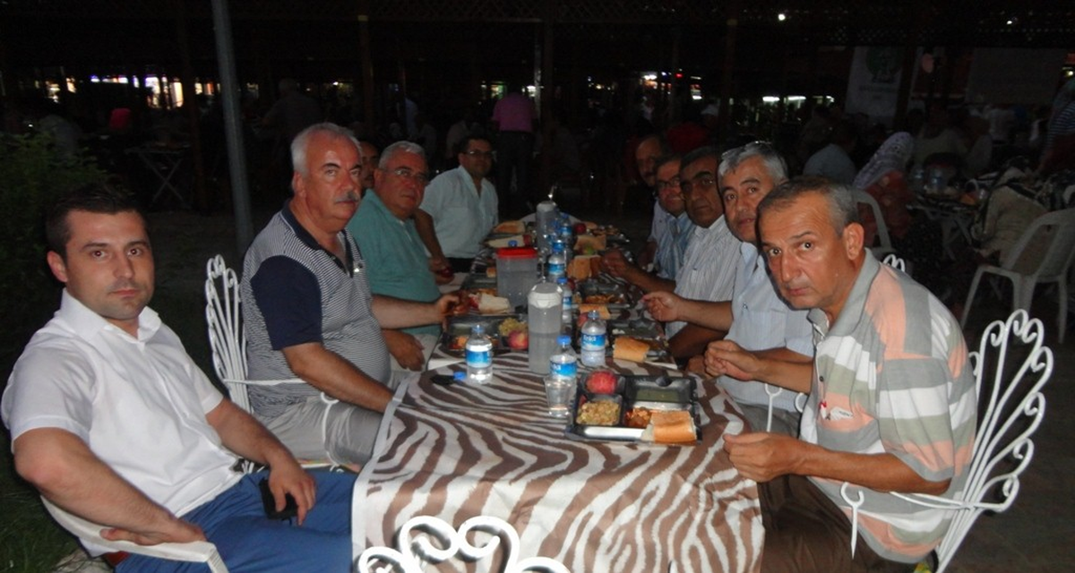 Ödemiş Ticaret Borsası\'ndan İftar Çadırına Erzak