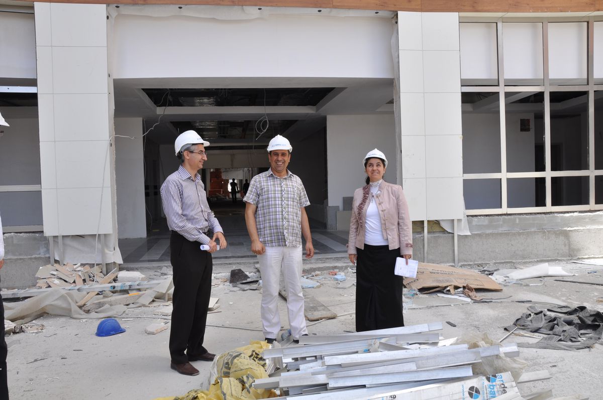 Sağlık Müdürü Ulu, Hastane İnşaatında İncelemelerde Bulundu