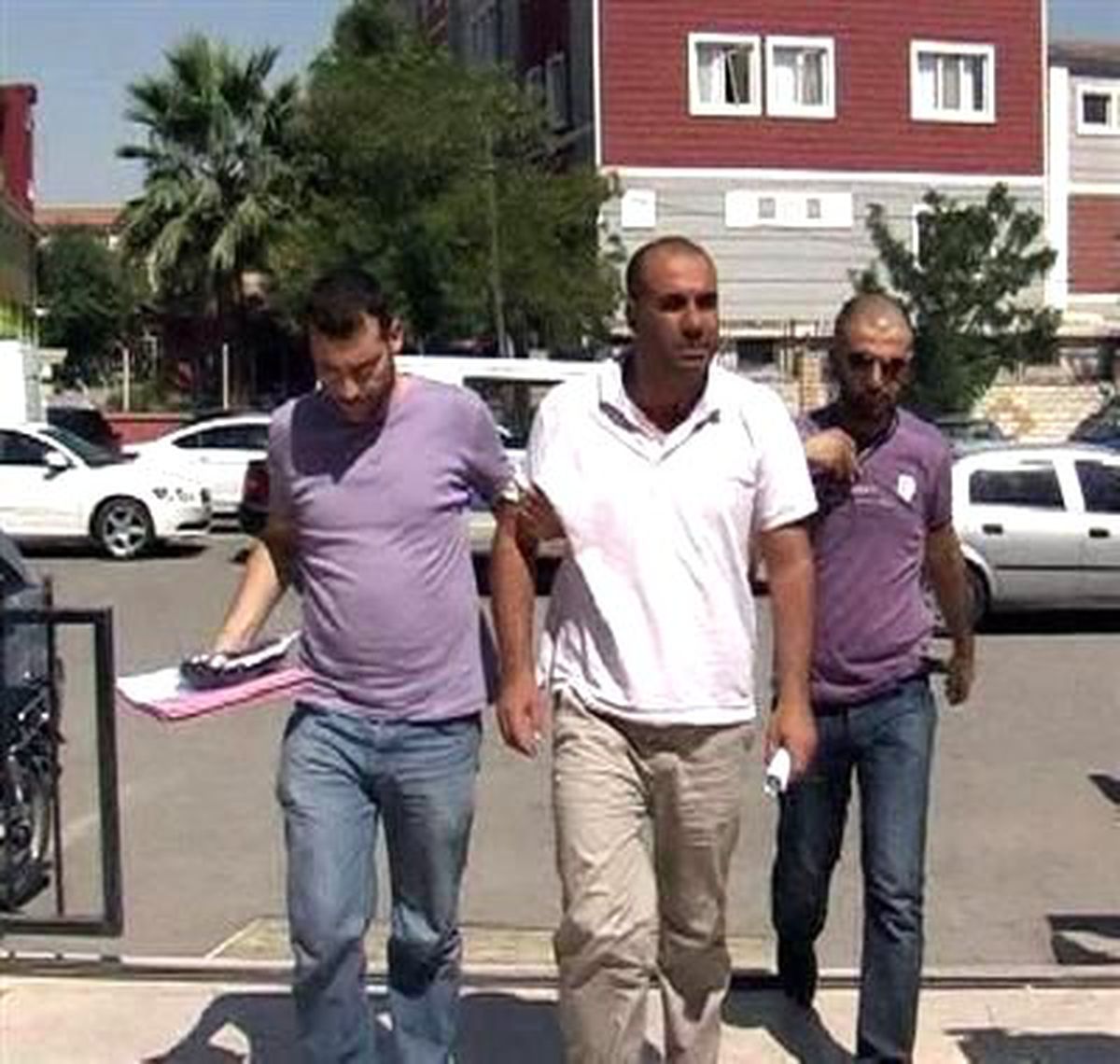 Şanlıurfa Belediyesi\'nde de Yolsuzluk İddiasına 1 Gözaltı