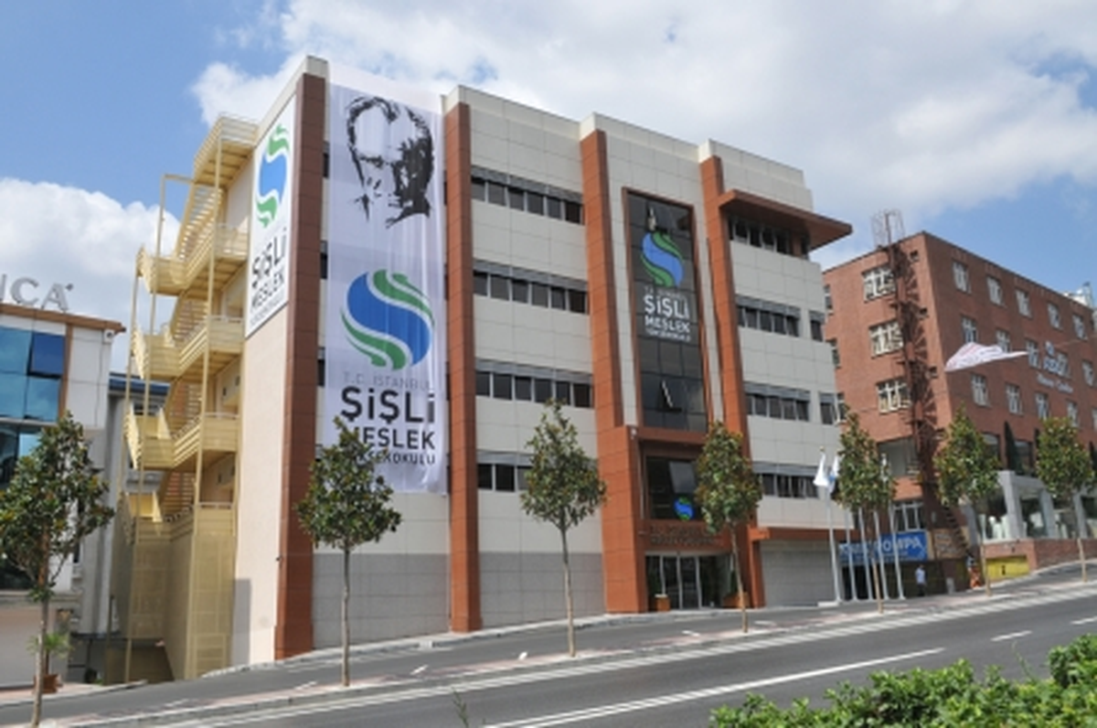 Sarıgül, Şişli Meslek Yüksek Okulu Hakkında Bilgi Verdi