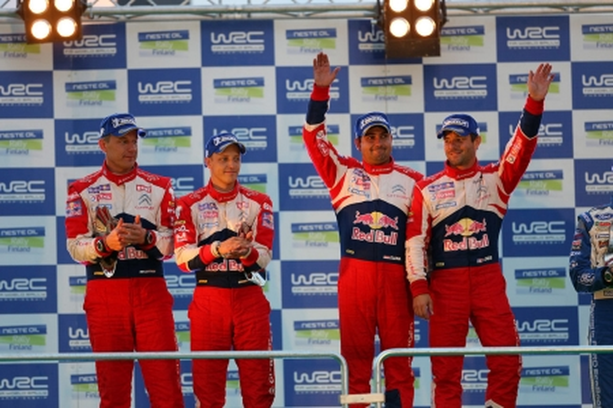 
Sebastien, Loeb\'i Finlandiya\'da Zirveye Taşıdı
