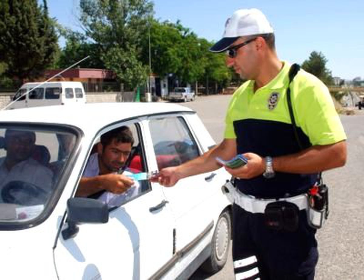 Trabzon\'da Trafik Denetimlerinde Sürücülere Ceza Yağdı