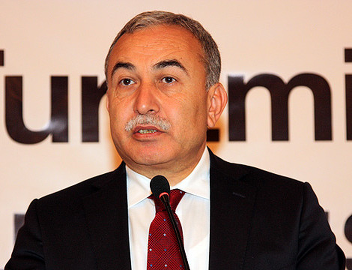 Vali Büyük: Buzdağı ve Kardelen Firmaları Üretime Devam Edecek