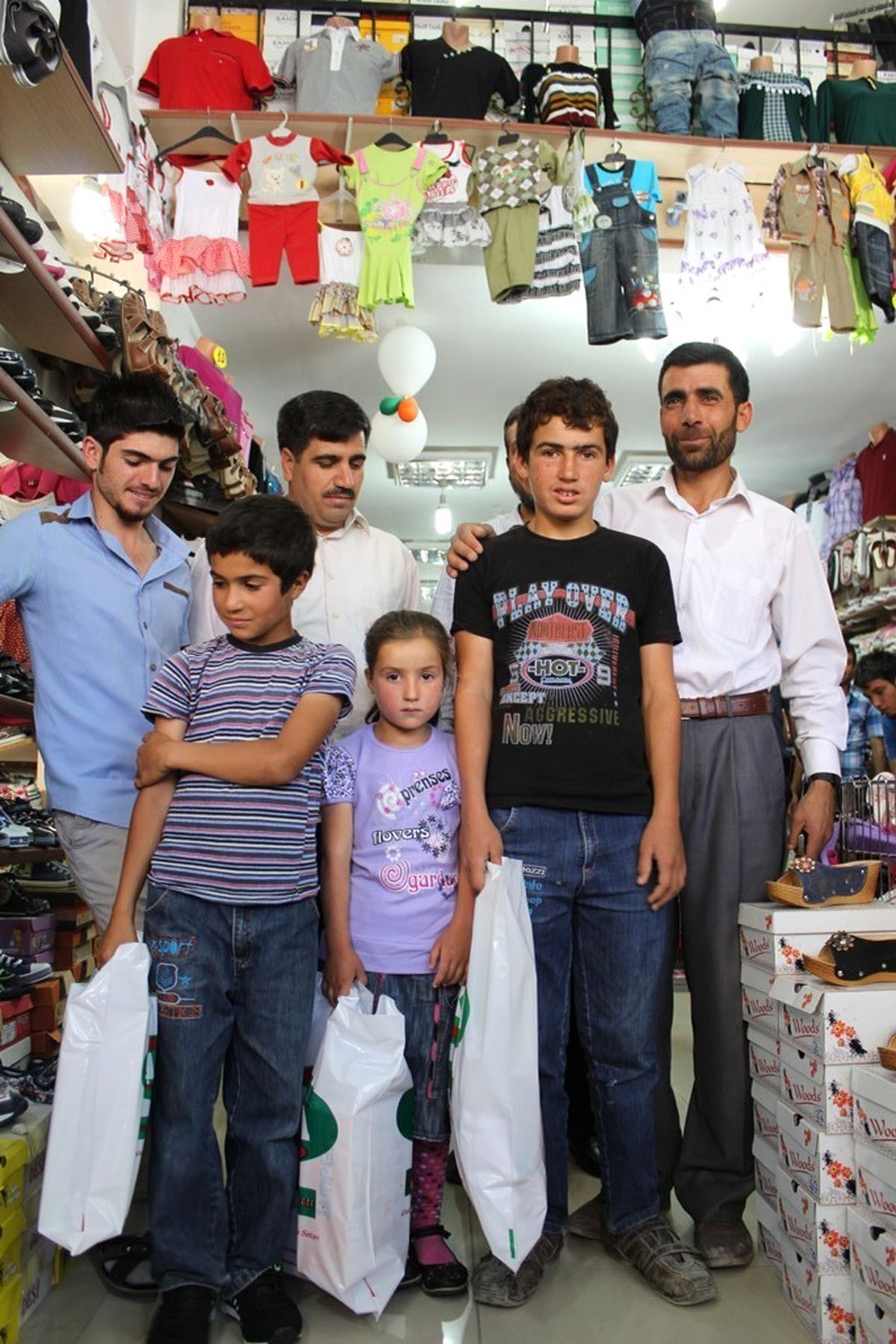 Yetimler Bayram Öncesi Sevindirildi