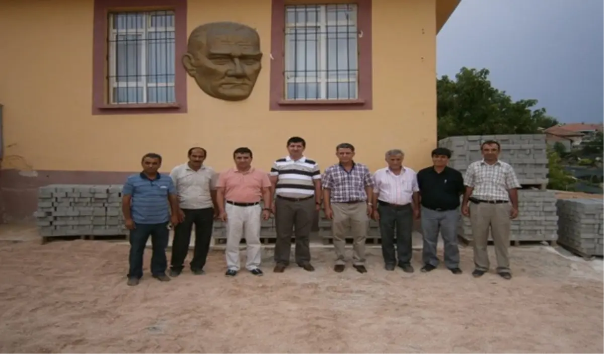 Arı, Avdan Köyü\'nde İncelemelerde Bulundu