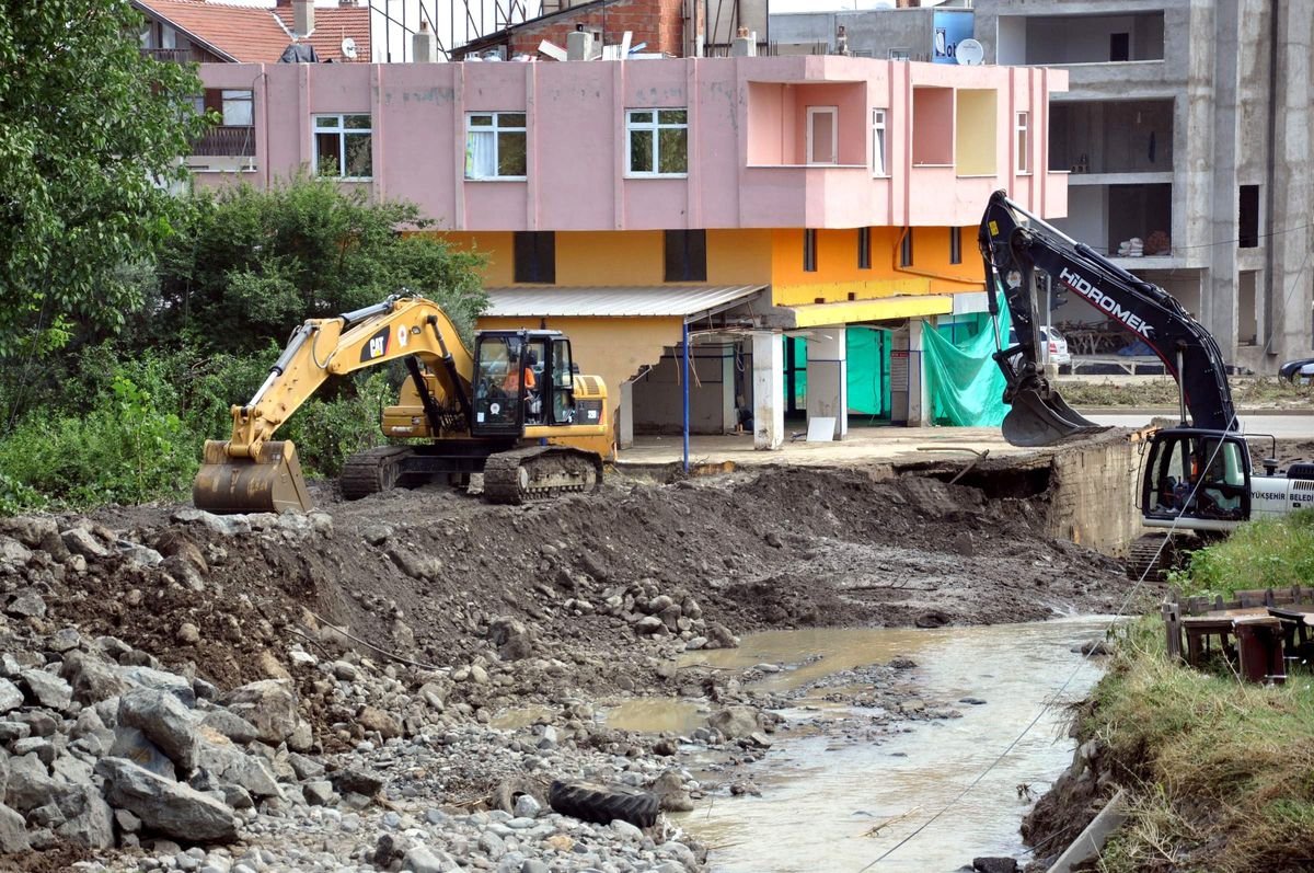 Atakum\'da Selin Yaraları Sarılıyor