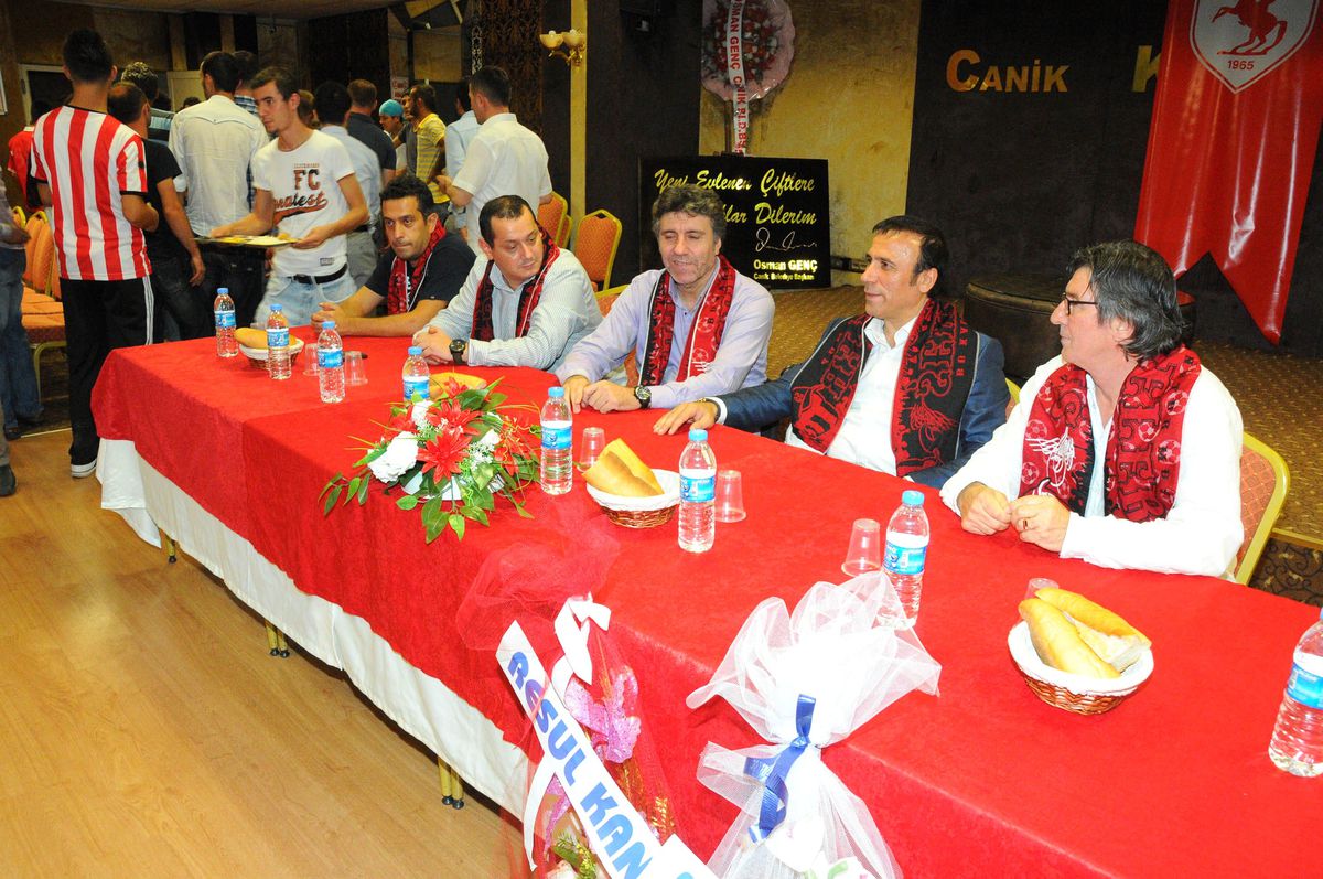 Canik\'te Kenetlendiler