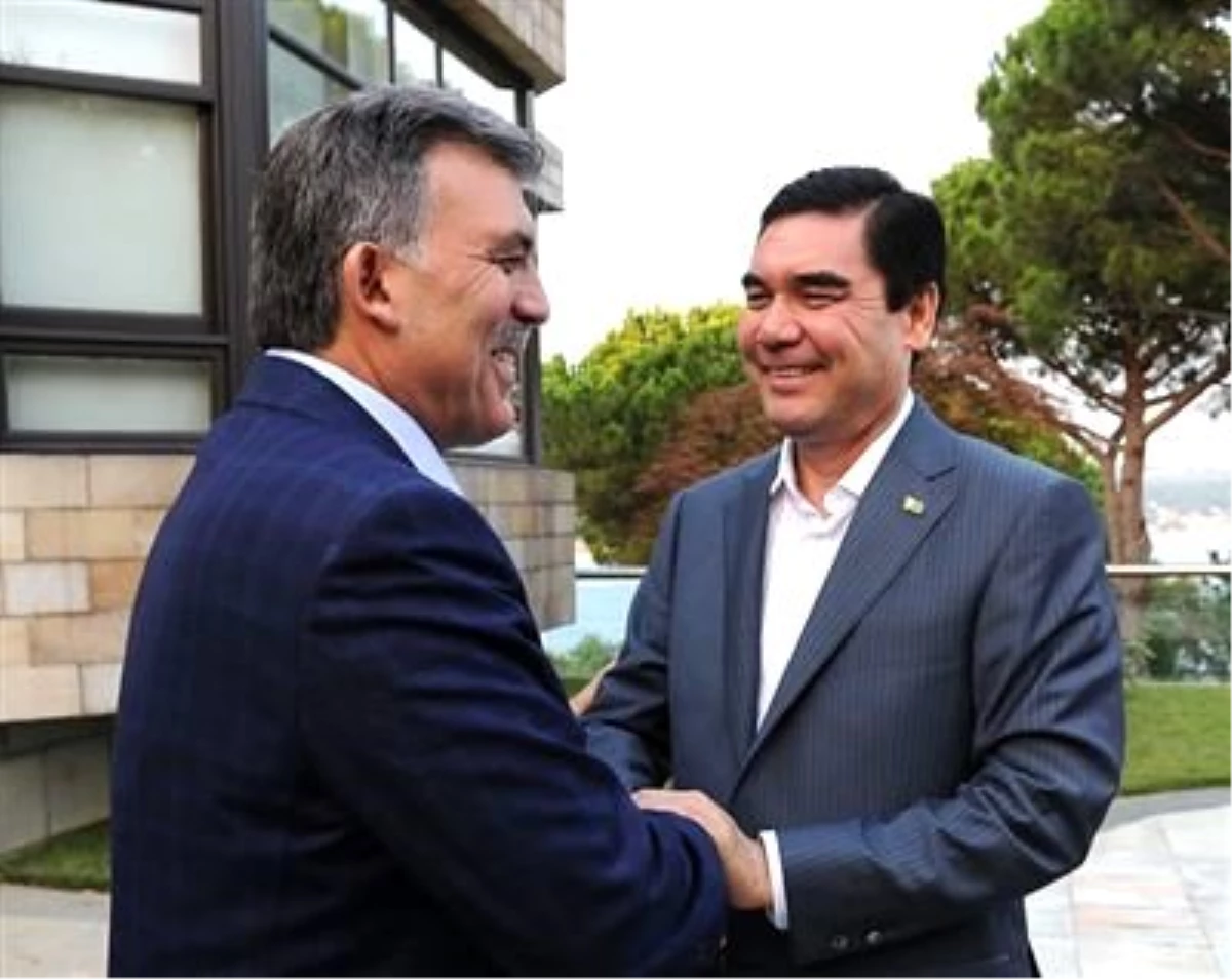 Cumhurbaşkanı Gül\'ün Türkmenbaşı ile Görüşmesi ve İftarı
