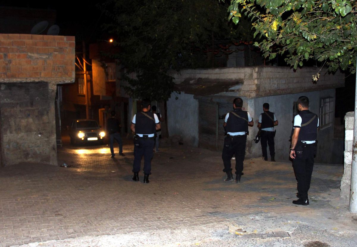 Diyarbakır\'da Sahur Vakti Operasyon