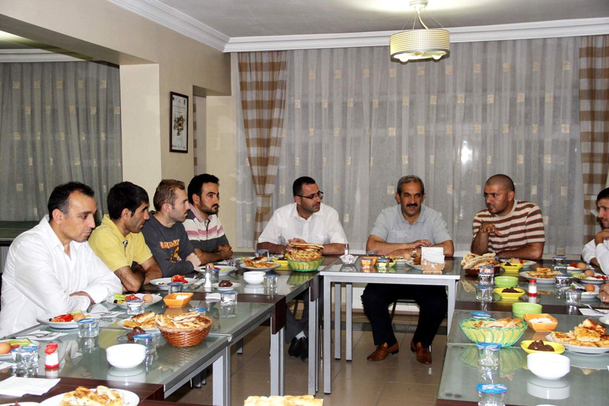 Doğan Ürgüp Eğitimcilerle Sahur Yaptı