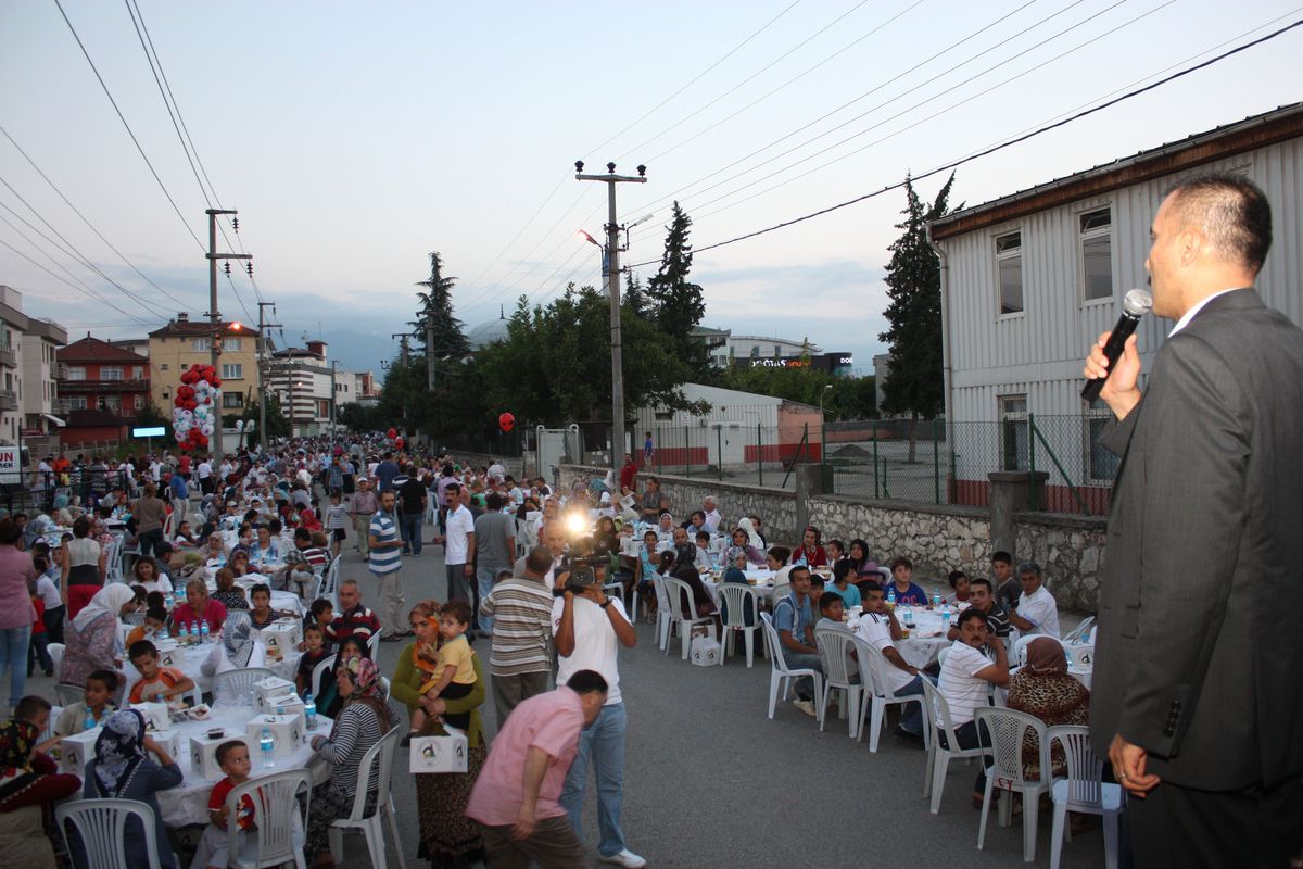 Düzce\'de 3 Mahalle Birlikte İftar Açtı