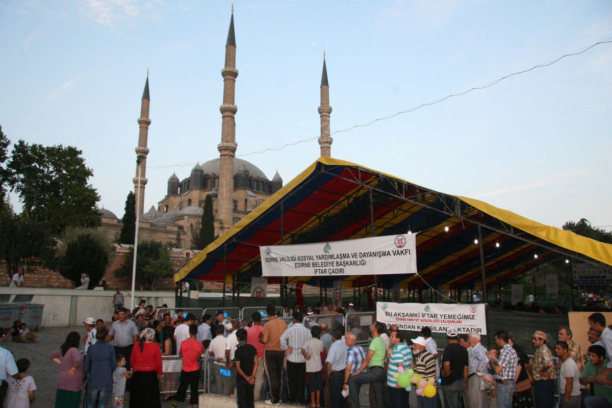 Emniyetten Çadırda İftar