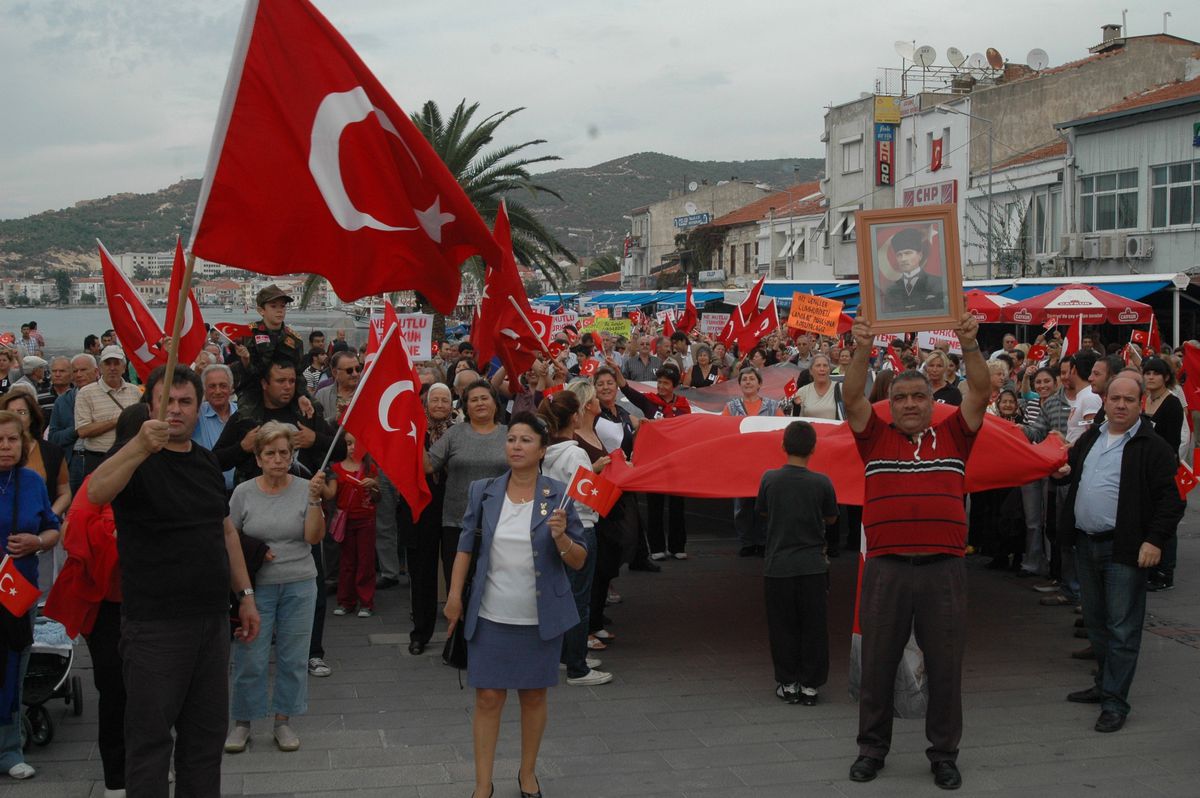 Foça\'da \'Teröre Lanet Yürüyüşü\' Düzenlenecek