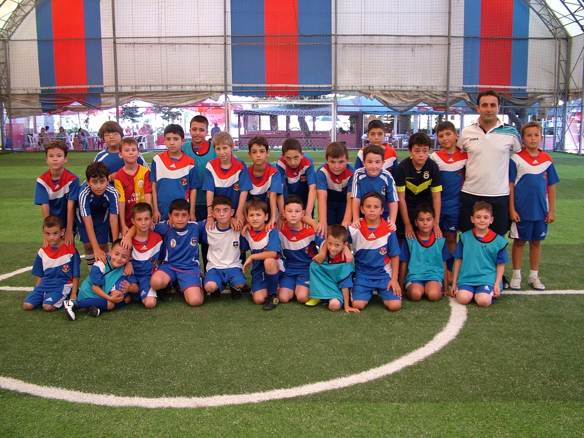 Futbolcu Adayları Yaz Spor Okullarına İlgi Gösteriyor