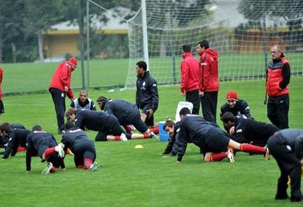 Galatasaray, Derbi Maçın Hazırlıklarını Sürdürdü