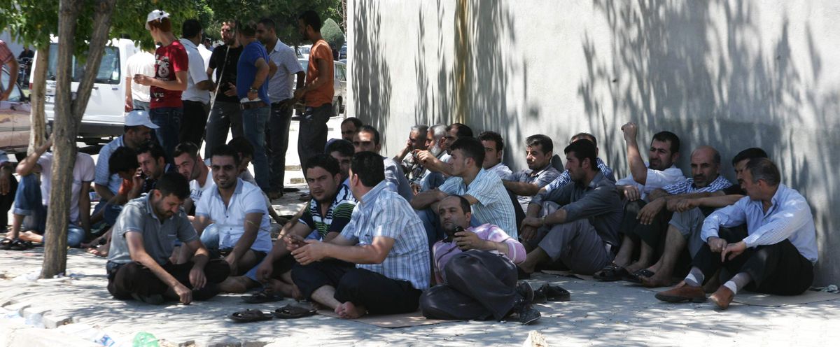 Gaziantep\'te Yüzlerce İşçi Grevde
