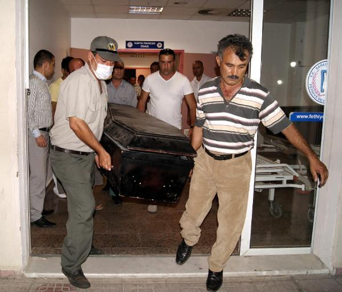 Helikopter Kazasında Ölenlerin Kimliği Adli Tıp\'ta Tespit Edilecek