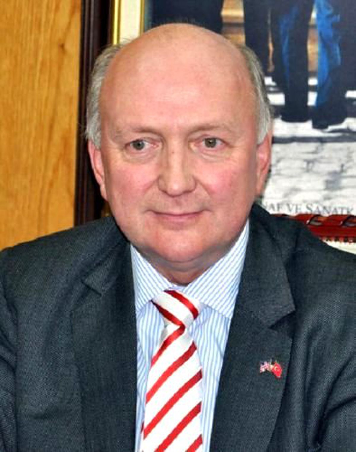 İngiliz Büyükelçi Reddaway Vali Altıparmak\'ı Ziyaret Etti