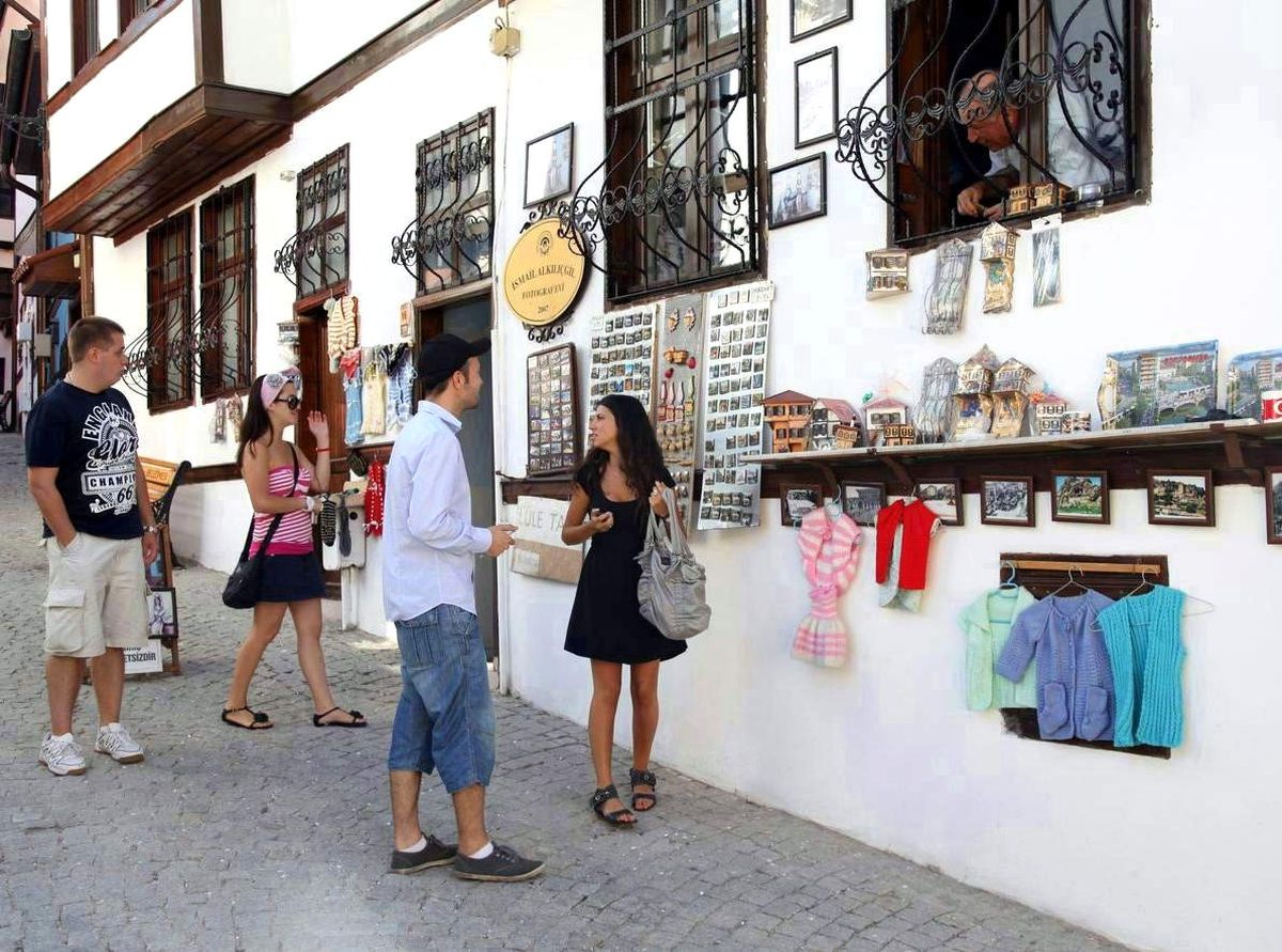 İşsiz Gençelere Odunpazarı Morali