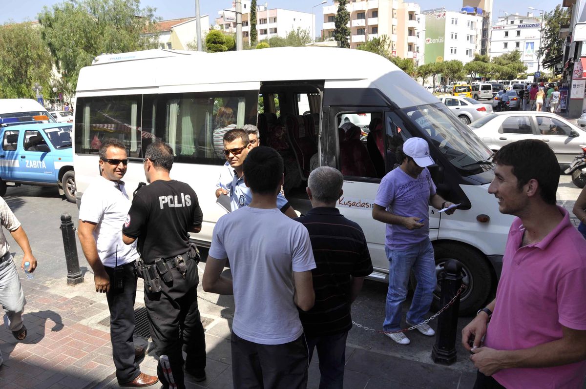 Kuşadası\'nda Dilenci Operasyonu
