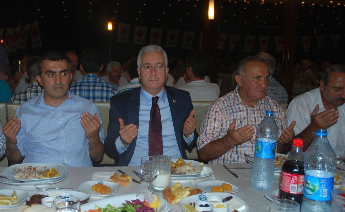 "Meclisi Toplamak, Terör Örgütünün Reklamını Yapmak Olur"