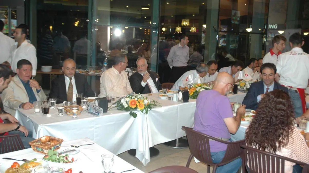 Medya Yöneticileri Optimum\'da İftarda Buluştu