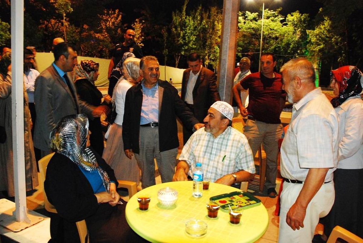 Melikgazi Belediye Başkanı Memduh Büyükkılıç Geleneksel İftar Yemeğine Katıldı