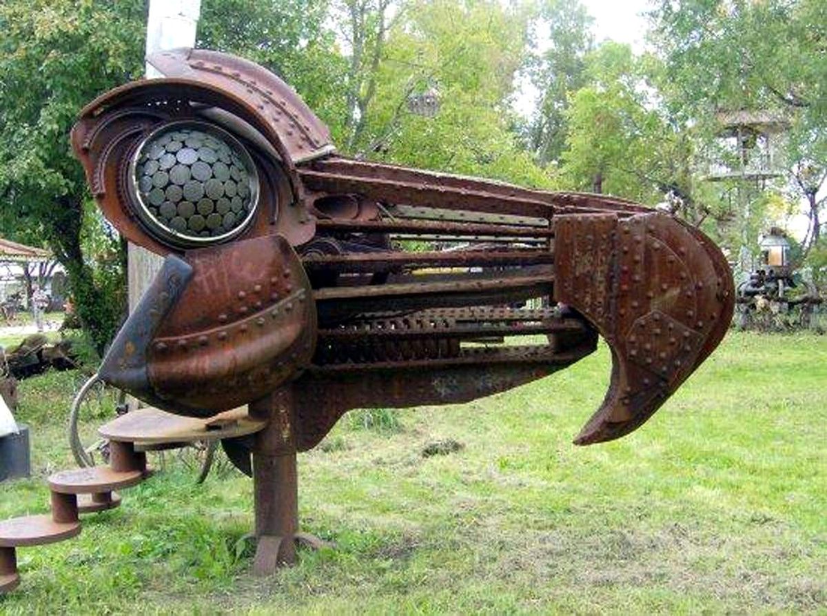 Metal Hurdalıklar Heykel Oluyor