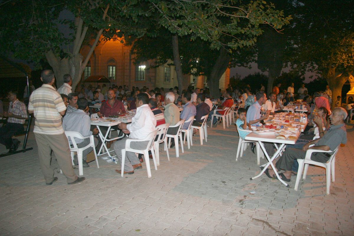 MHP\'liler İftarda Buluştu