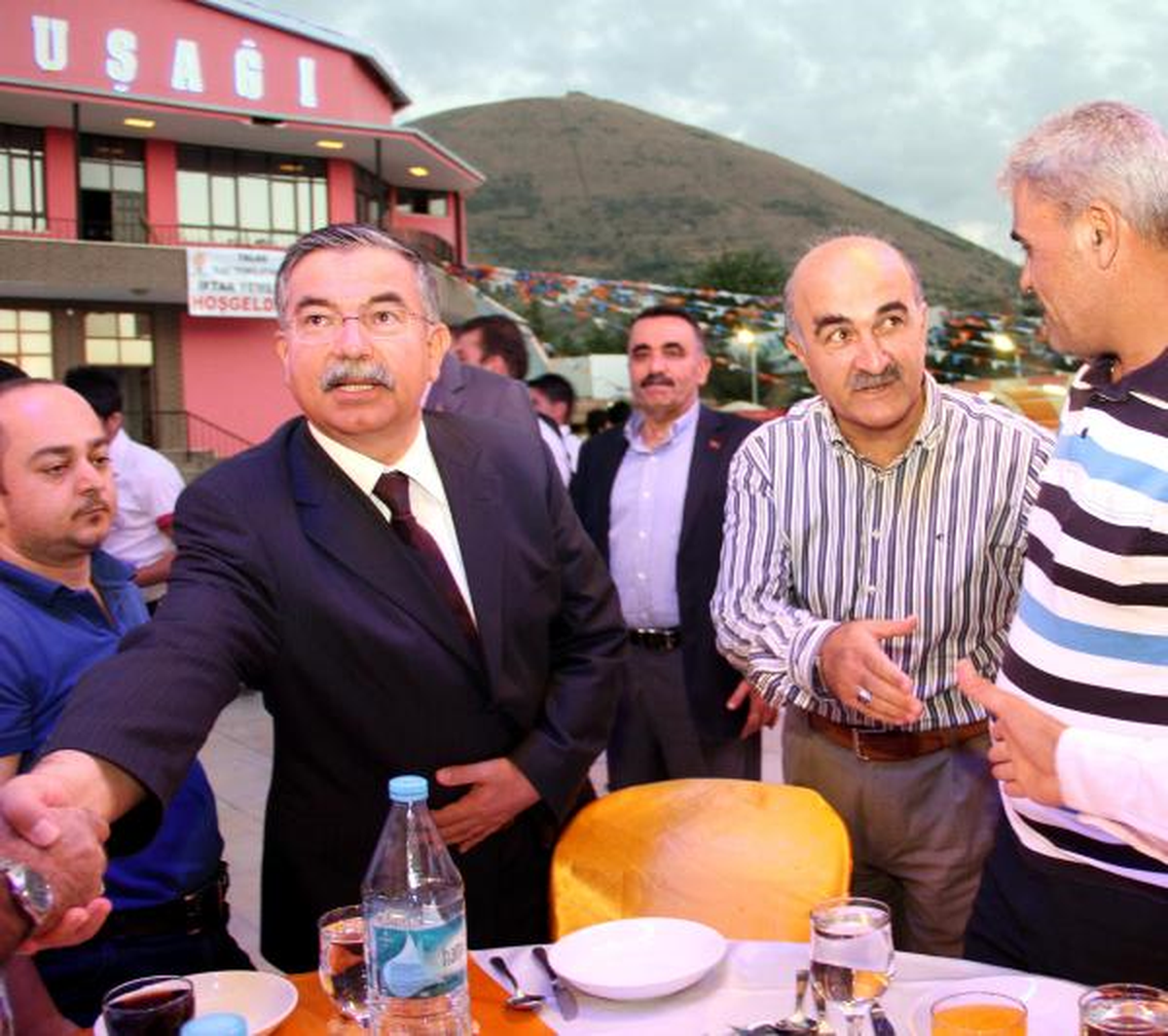 Milli Savunma Bakanı Yılmaz; Bizim Yolumuz Sevgi Yoludur
