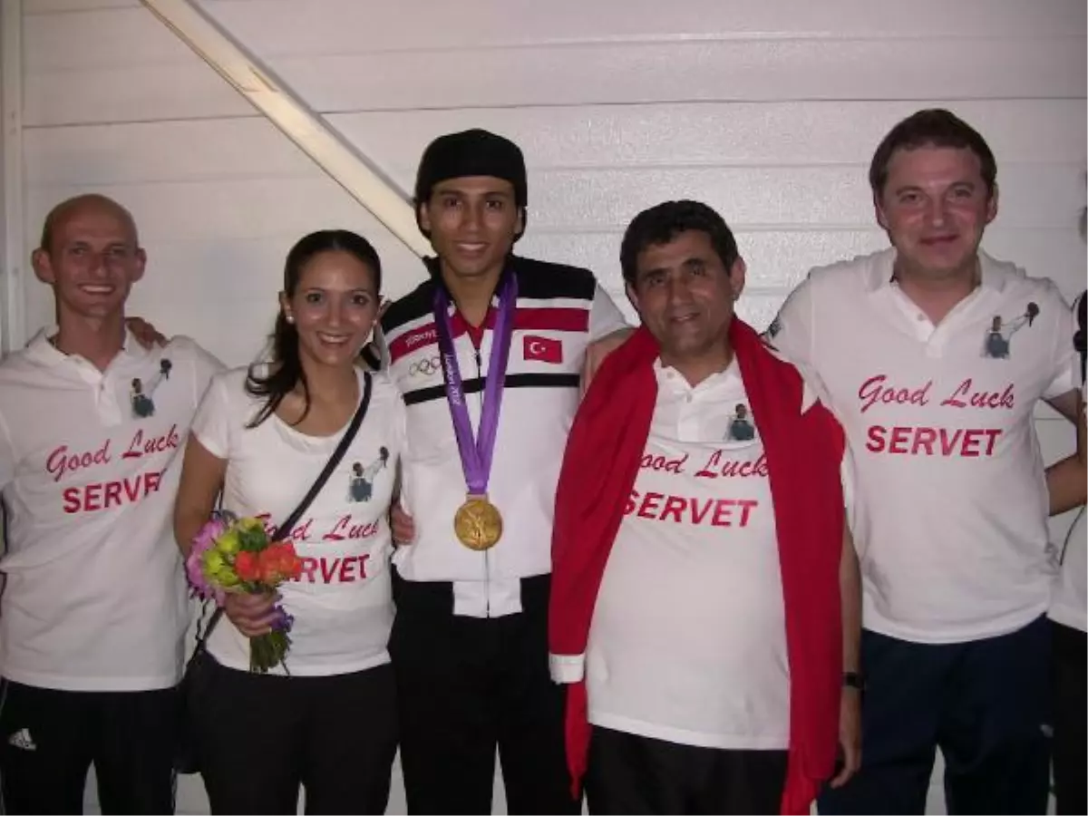 Servet Tazegül Gururumuz Oldu