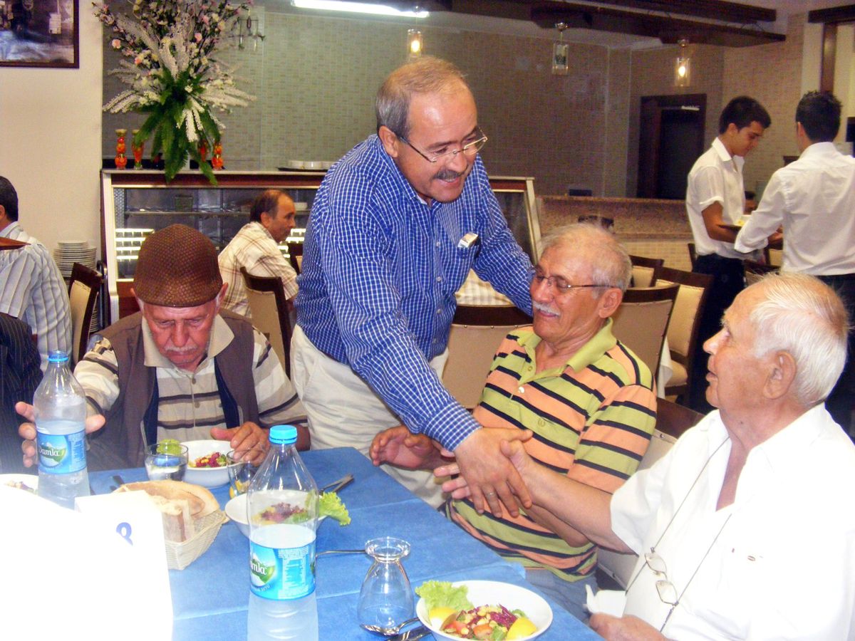 Söke Belediye Başkanı İftarda Huzur Evi Sakinlerini Ağırladı